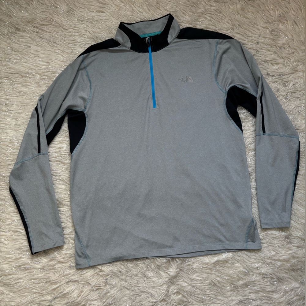 The North Face Black/Gray and Teal Men’s Pullover Mountain Athletic Tee Size L/G